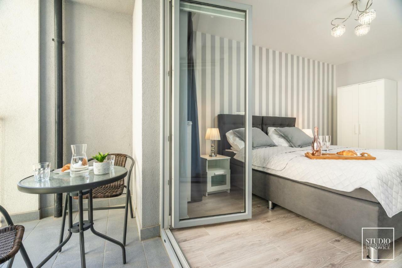 Exclusive Vermelo Apartment Krakow Bagian luar foto